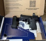 S &W Bodyguard 380  2.0  with Green Dot